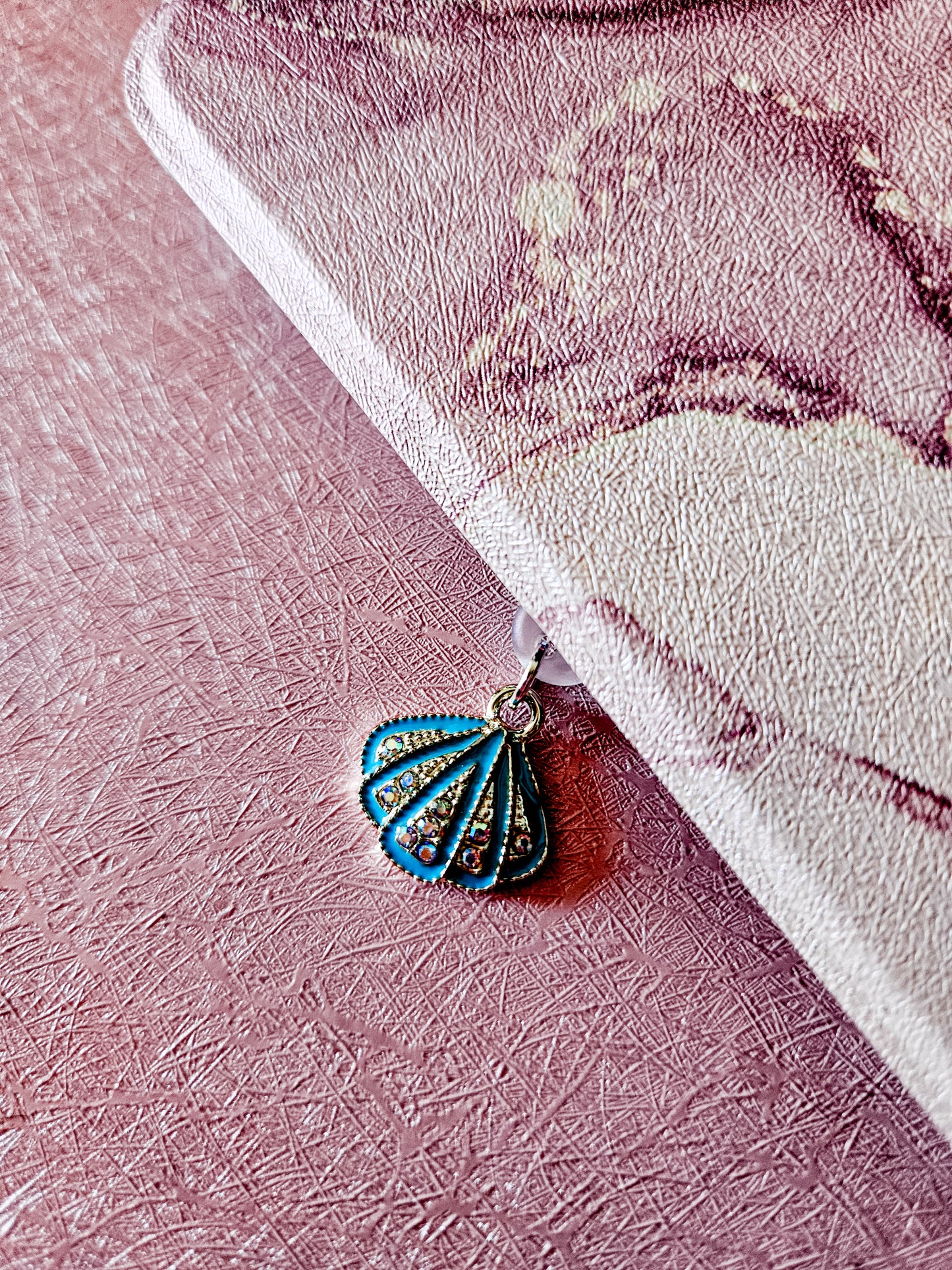 Seashells Kindle Charm