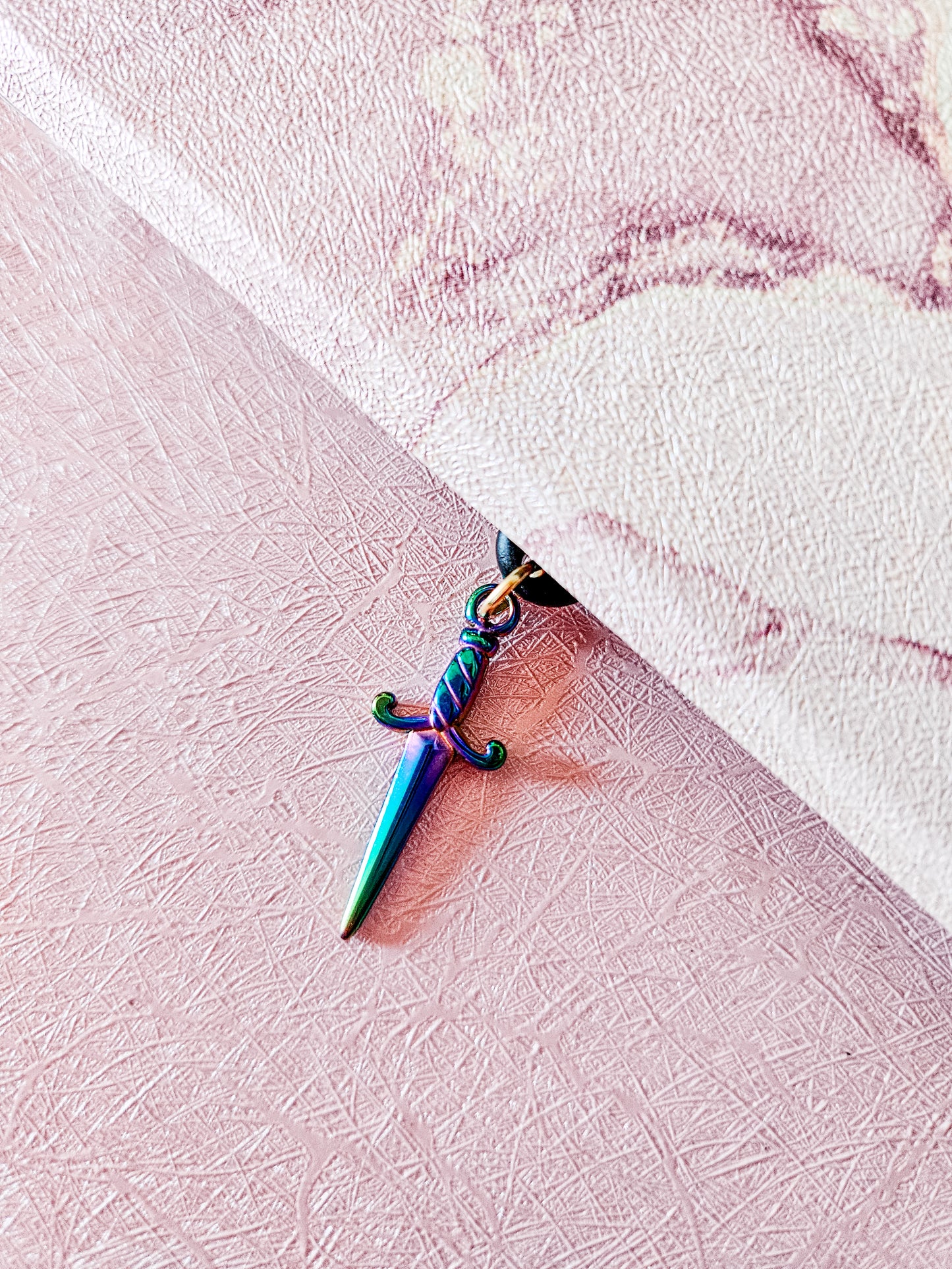 Daggers Kindle Charm