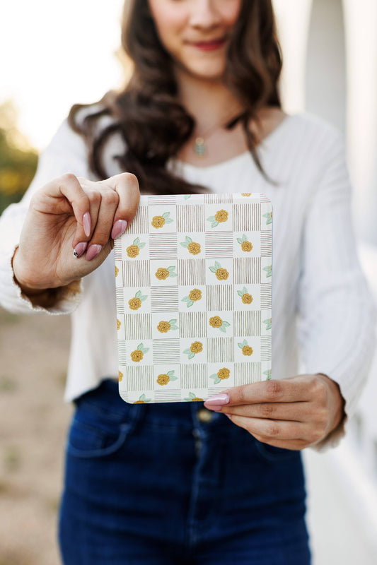 Checkered Blooms Clear Back Kindle Case